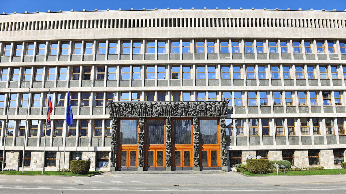 Državni zbor Republike Slovenije na Trgu republike v Ljubljani